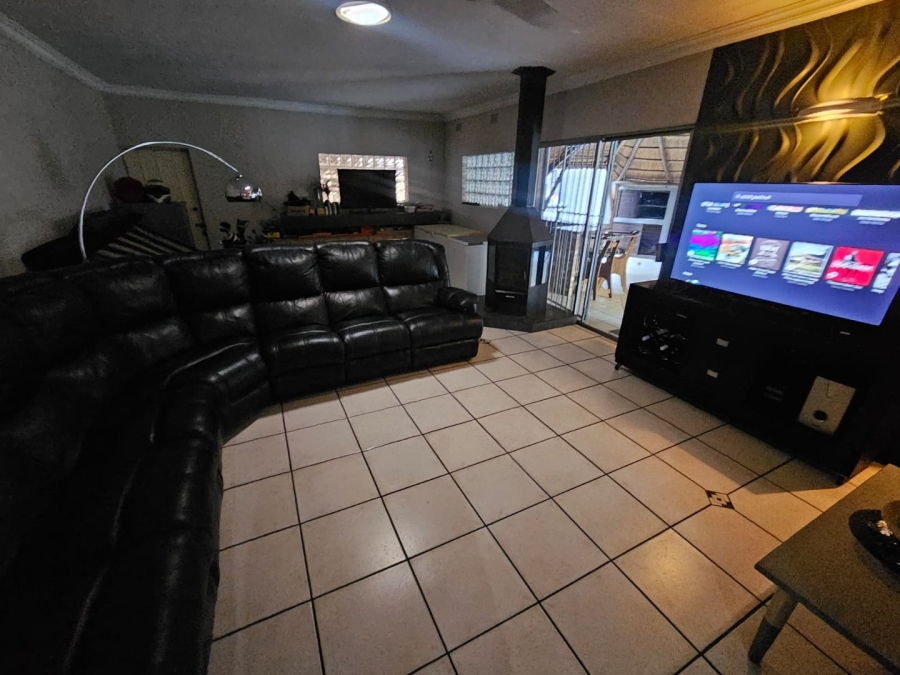 To Let 3 Bedroom Property for Rent in Sasolburg Ext 11 Free State